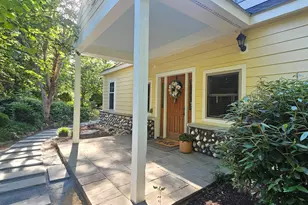 7712 Dolly Dr, Lorton, VA 22079 - Photo 1
