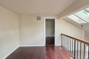 4327 Pembrook Village Dr, Alexandria, VA 22309 - Photo 9