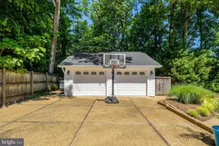 12006 Wayland St, Oakton, VA 22124 - Photo 37