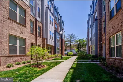 2127 Glacier Road #86, Herndon, VA 20170 - Photo 3