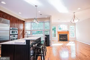 5448 Edsall Ridge Pl, Alexandria, VA 22312 - Photo 13