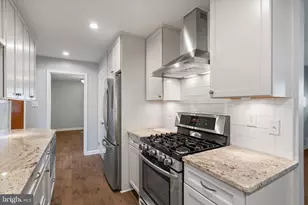 7222 Wayne Dr, Annandale, VA 22003 - Photo 11