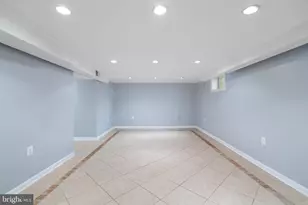 7222 Wayne Dr, Annandale, VA 22003 - Photo 27