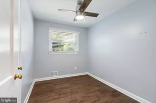 7222 Wayne Dr, Annandale, VA 22003 - Photo 13
