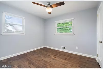 7222 Wayne Drive, Annandale, VA 22003 - Photo 15