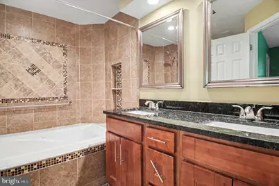 7718 Lafayette Forest Drive #176, Annandale, VA 22003 - Photo 17