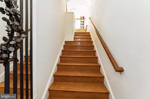7489 Carriage Hills Dr, McLean, VA 22102 - Photo 3