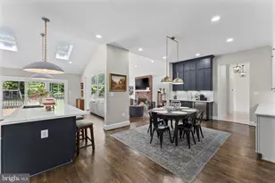 8015 Eddy Bend Trail, Fairfax Station, VA 22039 - Photo 17