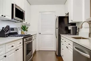 5563 Seminary Rd, Falls Church, VA 22041 - Photo 7