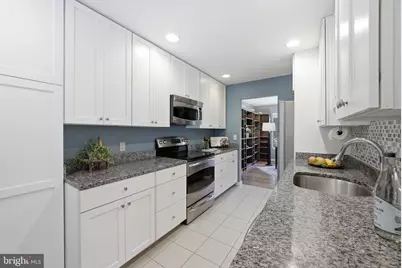 11124 Glade Drive, Reston, VA 20191 - Photo 9