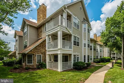 5632 Willoughby Newton Drive #13, Centreville, VA 20120 - Photo 1