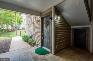 5632 Willoughby Newton Dr, Centreville, VA 20120 - Photo 5