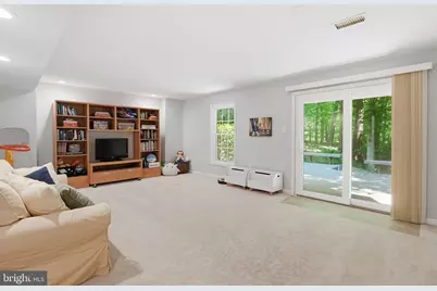 9235 Northedge Drive, Springfield, VA 22153 - Photo 15