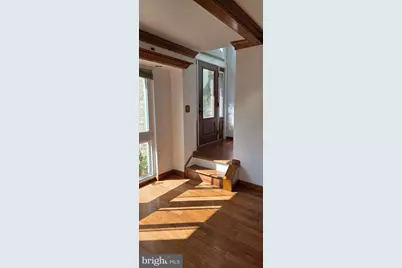 6022 Forrest Hollow Lane, Springfield, VA 22152 - Photo 5