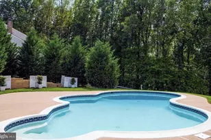 1416 Rosewood Hill Dr, Vienna, VA 22182 - Photo 5