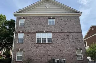 2151 Red Vine Dr, Vienna, VA 22182 - Photo 1