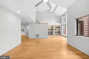 2105 S Bay Ln, Reston, VA 20191 - Photo 25
