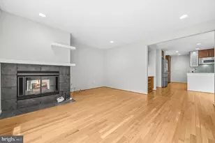 2105 S Bay Ln, Reston, VA 20191 - Photo 17