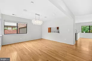 2105 S Bay Ln, Reston, VA 20191 - Photo 5