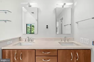 2105 S Bay Ln, Reston, VA 20191 - Photo 37