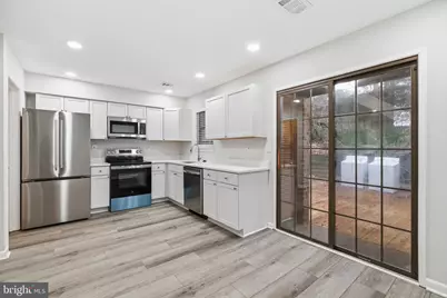 2006 Headlands Circle, Reston, VA 20191 - Photo 9