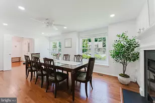 9203 Byron Terrace, Burke, VA 22015 - Photo 9