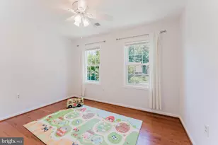 9203 Byron Terrace, Burke, VA 22015 - Photo 17