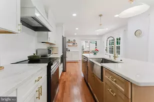 9203 Byron Terrace, Burke, VA 22015 - Photo 5