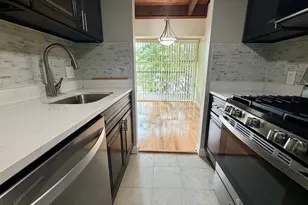 4933 Americana Dr, Annandale, VA 22003 - Photo 9