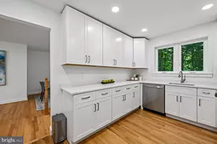 3214 Chichester Ln, Fairfax, VA 22031 - Photo 17