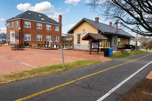 900 Barker Hill Rd, Herndon, VA 20170 - Photo 37