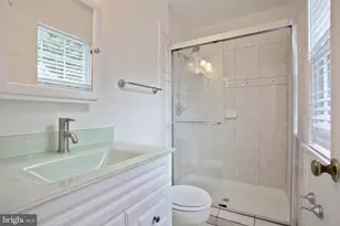 7041 Alicent Pl, McLean, VA 22101 - Photo 11