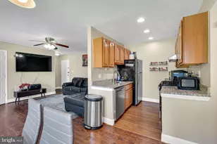 4943 Americana Dr, Annandale, VA 22003 - Photo 7