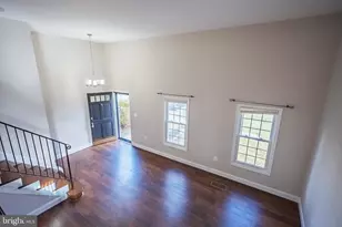 6039 Liberty Bell Ct, Burke, VA 22015 - Photo 9