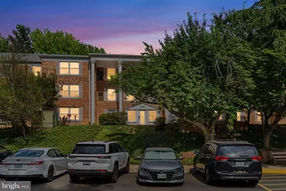 7721 Tremayne Place #204, McLean, VA 22102 - Photo 3