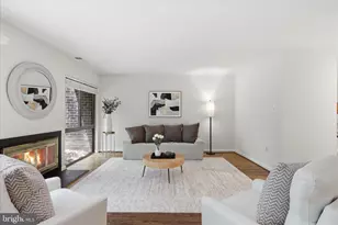 2043 Wethersfield Ct, Reston, VA 20191 - Photo 13