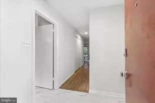 2043 Wethersfield Ct, Reston, VA 20191 - Photo 5