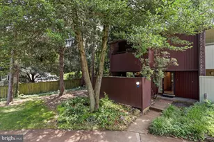 2043 Wethersfield Ct, Reston, VA 20191 - Photo 39