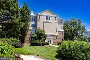 2204 Westcourt Ln, Herndon, VA 20170 - Photo 5