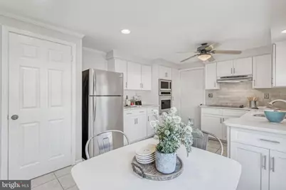 15206 Bannon Hill Court, Chantilly, VA 20151 - Photo 13