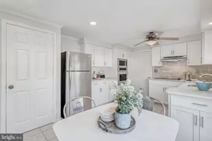 15206 Bannon Hill Ct, Chantilly, VA 20151 - Photo 13