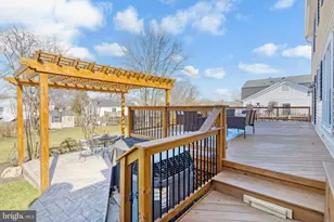 15206 Bannon Hill Ct, Chantilly, VA 20151 - Photo 35