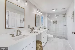 15206 Bannon Hill Ct, Chantilly, VA 20151 - Photo 21