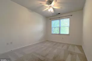 12953 Centre Park Cir, Herndon, VA 20171 - Photo 21