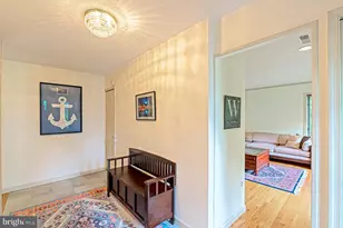 5229 Chippewa Pl, Alexandria, VA 22312 - Photo 5