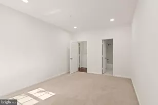 1324 Garden Wall Cir, Reston, VA 20194 - Photo 23