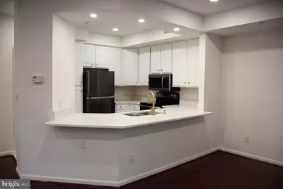 1324 Garden Wall Circle #B, Reston, VA 20194 - Photo 5