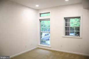 1324 Garden Wall Cir, Reston, VA 20194 - Photo 13