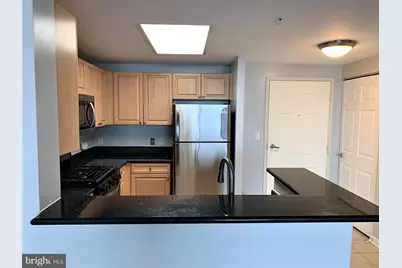 2726 Gallows Road #1011, Vienna, VA 22180 - Photo 5