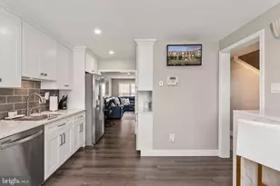 2504 Windbreak Dr, Alexandria, VA 22306 - Photo 17